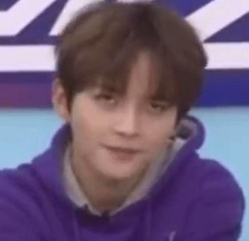 吃瓜职业滤镜,揭秘网络红人的幕后生活