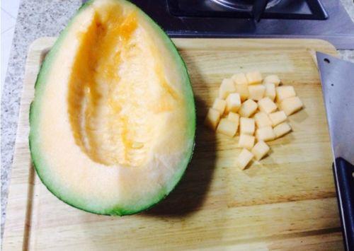 甘肃特产沙漠蜜瓜怎么吃,甘肃特产尽享甘甜滋味